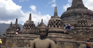 世界最大のムスリム人口・インドネシアにある、世界最大の“仏教”遺跡「ボロブドゥール寺院」がスゴい